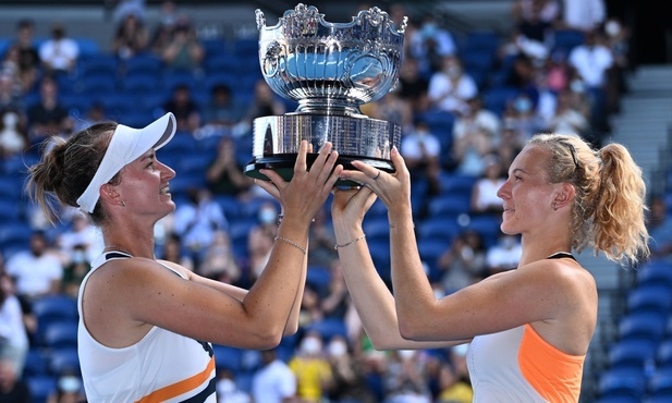 Australian Open - czwarty wspólny tytuł wielkoszlemowy Krejcikovej i Siniakovej