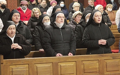 ▲	Obchody animowały siostry zakonne i świeccy – członkowie Rodziny Misyjnej.
