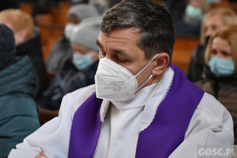 Pożegnanie śp. ks. Mirosława Wnuka