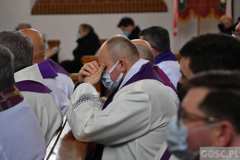 Pożegnanie śp. ks. Mirosława Wnuka