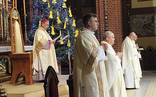 Msza św. w katedrze w intencji rozwiązania konfliktu wokół Ukrainy.