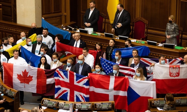 Parlamentarzyści oraz mieszkańcy Kijowa dziękują za międzynarodowe wsparcie