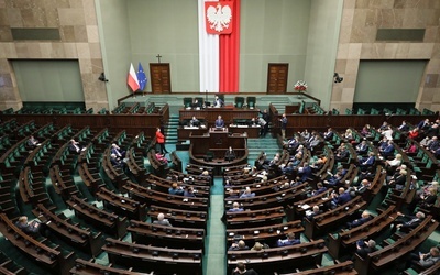 Sejm odrzucił projekt ustawy o testowaniu pracowników pod kątem zakażenia SARS-CoV-2