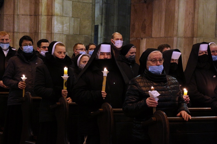 Dzień Życia Konsekrowanego w katedrze wrocławskiej 2022