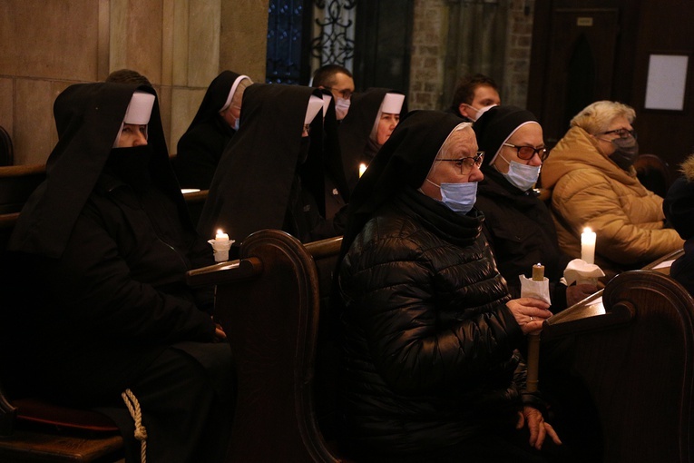 Dzień Życia Konsekrowanego w katedrze wrocławskiej 2022