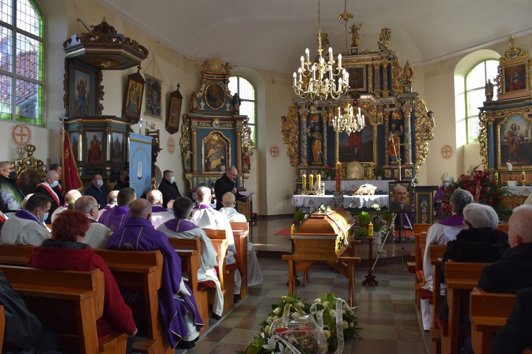 Kłodawa pożegnała śp. ks. Bronisława Chudego