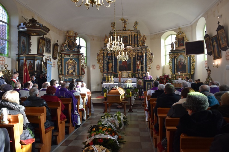 Kłodawa pożegnała śp. ks. Bronisława Chudego