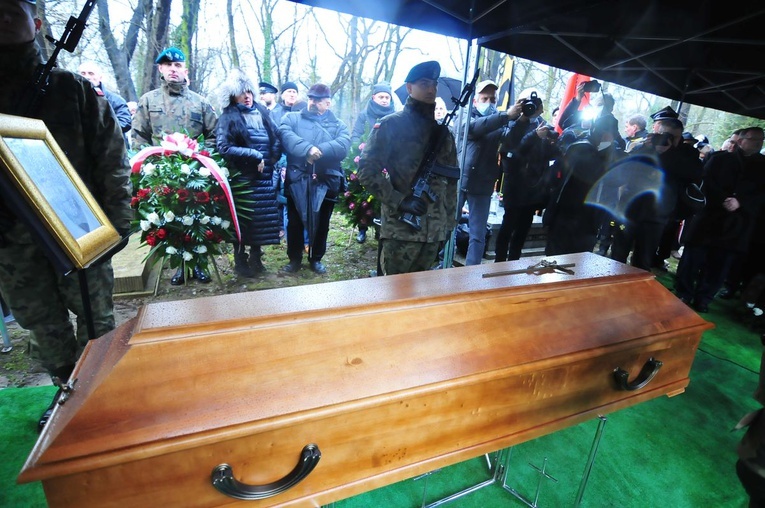 Uroczystości pogrzebowe Jacka Smagowicza. cz. 2