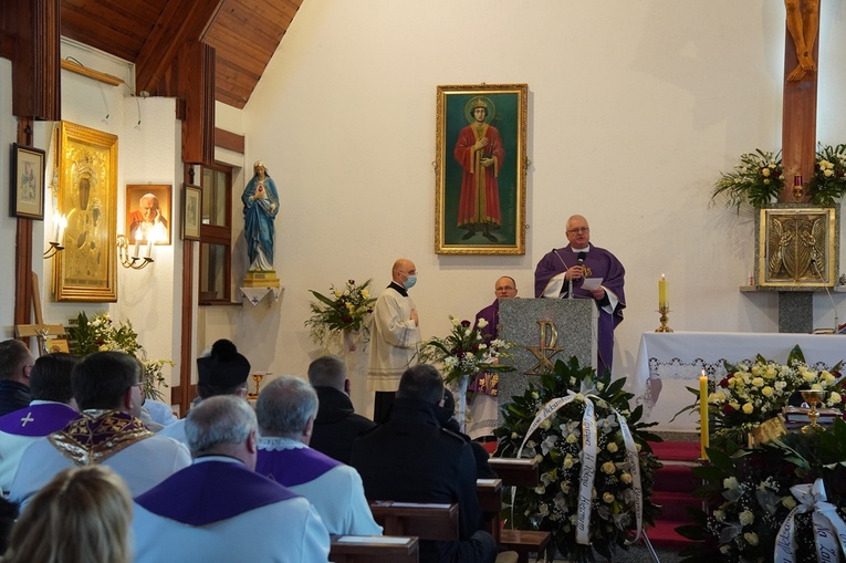 Msza św. pogrzebowa w intencji śp. ks. Aleksandra Jasiczka