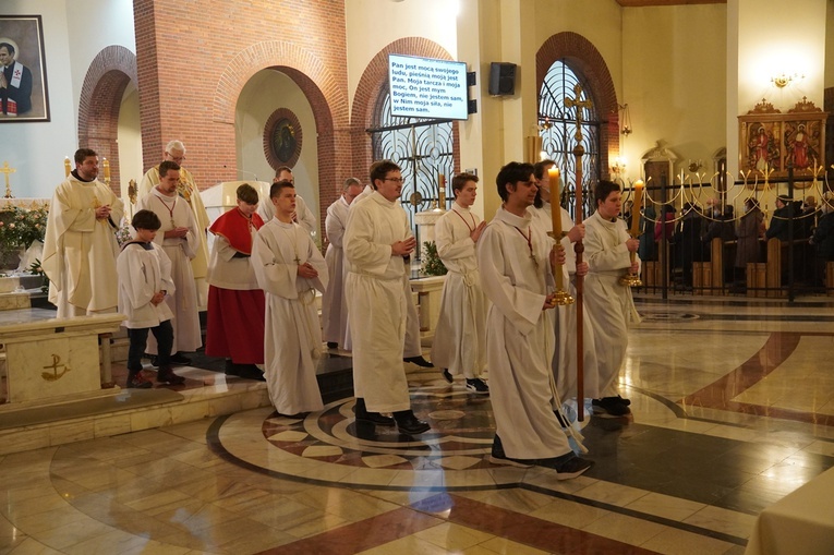 Czuwanie "Ogień dwóch Serc" w parafii pw. św. Maksymiliana M. Kolbego we Wrocławiu