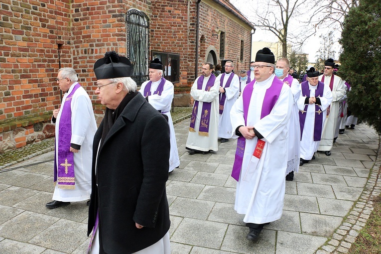Pogrzeb śp. ks. kan. Zbigniewa Zapaśnika