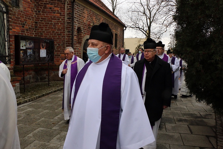 Pogrzeb śp. ks. kan. Zbigniewa Zapaśnika