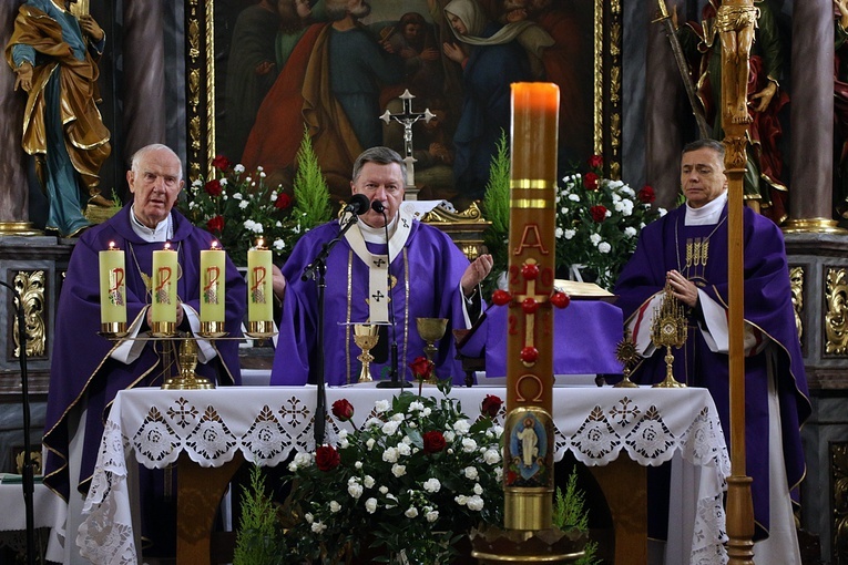 Pogrzeb śp. ks. kan. Zbigniewa Zapaśnika