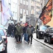 Świdnica. Znów wyszli z różańcami na ulice