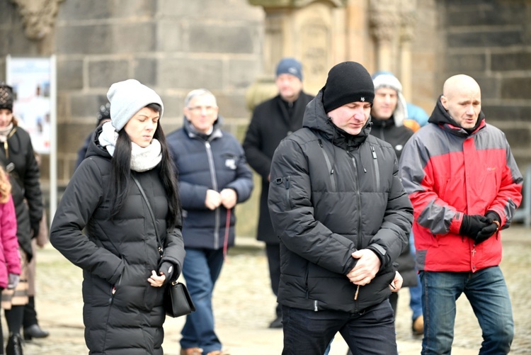 Świdnica. Znów wyszli z różańcami na ulice