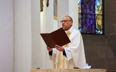 Liturgiczne rozpoczęcie posługi arcybiskupa koadiutora cz. 1