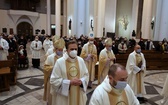 Liturgiczne rozpoczęcie posługi arcybiskupa koadiutora cz. 1