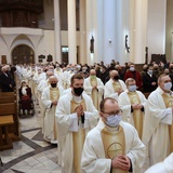 Liturgiczne rozpoczęcie posługi arcybiskupa koadiutora cz. 1