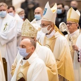 Liturgiczne rozpoczęcie posługi arcybiskupa koadiutora cz.2