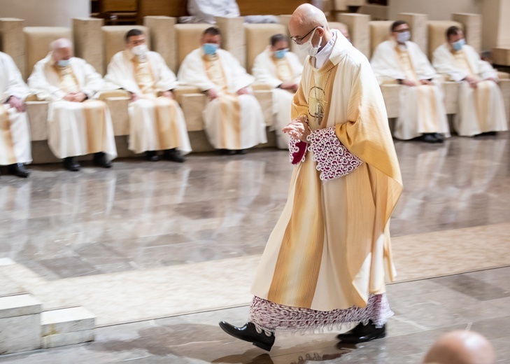 Liturgiczne rozpoczęcie posługi arcybiskupa koadiutora cz.2