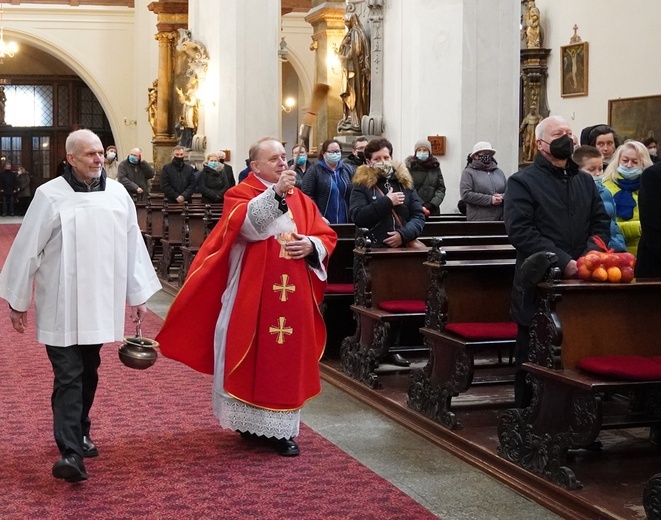 Błogosławieństwo jabłek w dzień św. Doroty