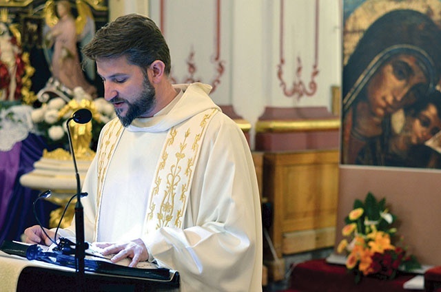 	Świeccy katechiści wraz z ojcami paulinami w każdy poniedziałek i czwartek będą głosić Dobrą Nowinę,  tak potrzebną w dzisiejszych czasach. 