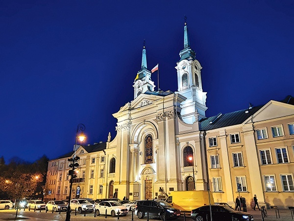 ◄	Katedra polowa  pw. NMP Królowej Polski jest miejscem ważnych wydarzeń w życiu nie tylko wojska, ale całego narodu.