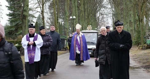 Ostatnie pożegnanie ks. Jarosława Kozakiewicza