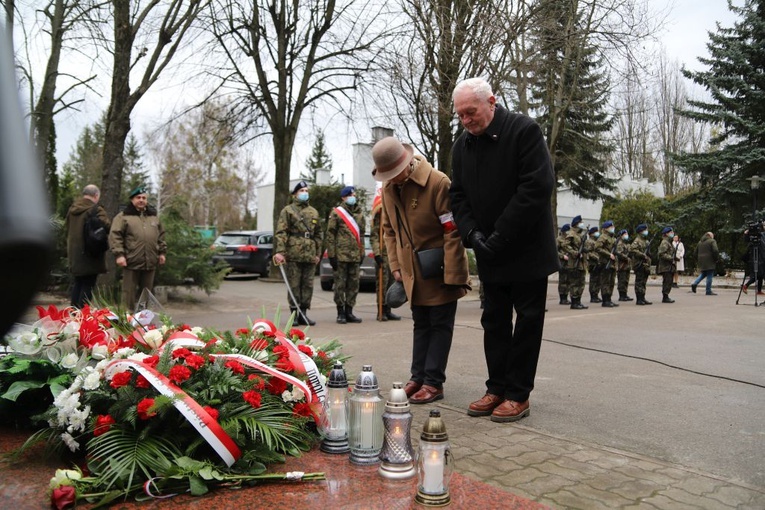 Obchody 82. rocznicy pierwszej masowej sowieckiej deportacji Polaków na Syberię