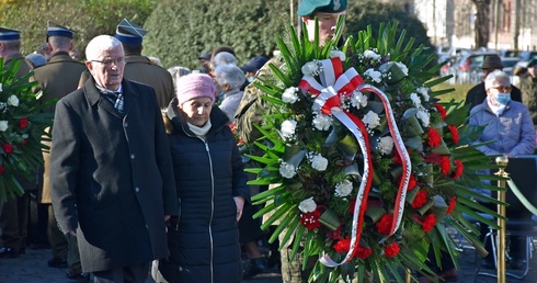 Bezbożność często jest wstępem do bestialstwa