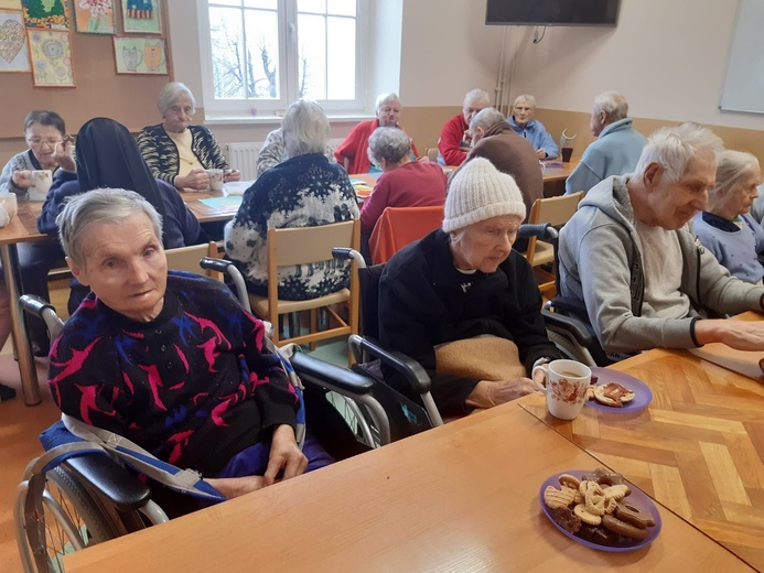 Dzierżoniów. Zakład Opiekuńczo-Leczniczy też uczcił święto chorych 