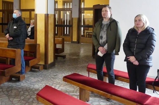 Inauguracja programu pomocy żywnościowej z Caritas w Janowicach