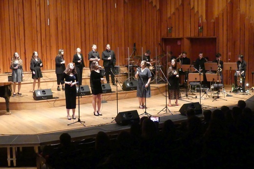 Koncert bielskiej szkoły muzycznej dla Hospicjum św. Kamila - 2022