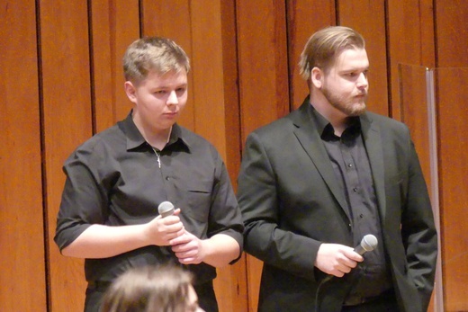 Koncert bielskiej szkoły muzycznej dla Hospicjum św. Kamila - 2022