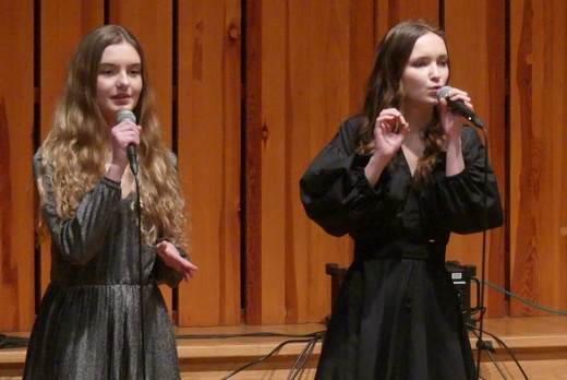 Koncert bielskiej szkoły muzycznej dla Hospicjum św. Kamila - 2022