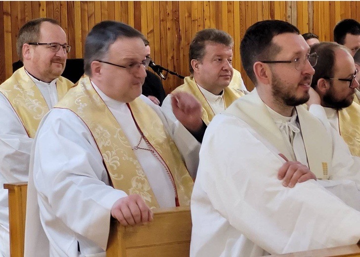 Abp Adrian Galbas odwiedził ząbkowicki DOM pallotynów