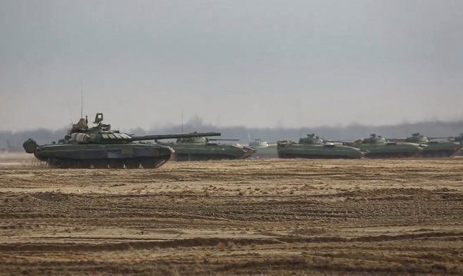 Brytyjski wiceminister obrony: bomby na Ukrainę mogą spaść kilka minut po rozkazie Putina