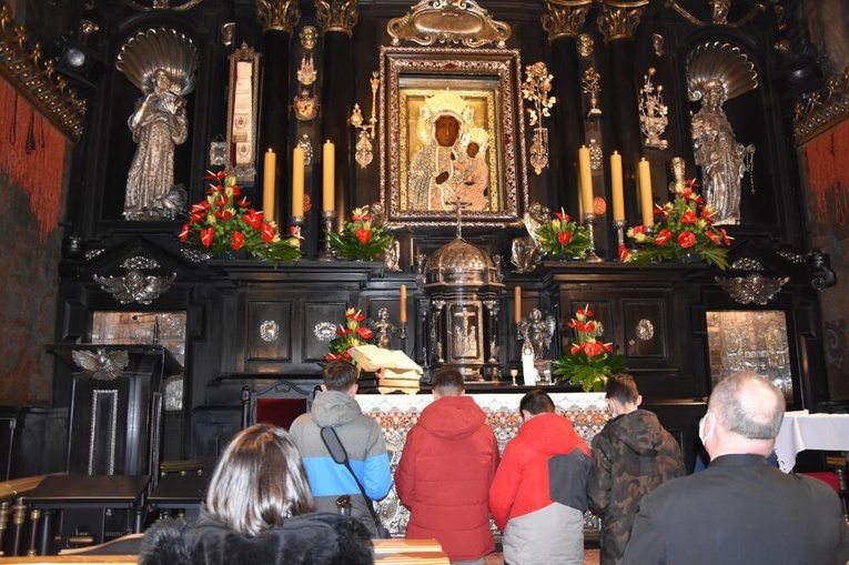 Dębica-Latoszyn. Zawierzenie na Jasnej Górze