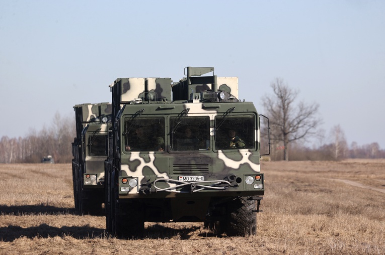 Resort obrony Rosji: Siły Południowego Okręgu Wojskowego wracają do baz po ćwiczeniach na Krymie