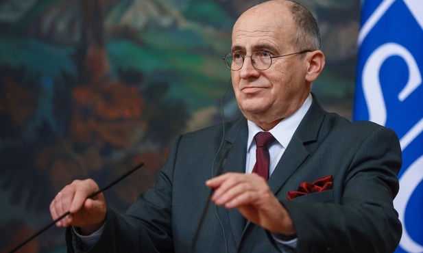 Szynkowski vel Sęk: Podstawą do deeskalacji jest droga dialogu i dyplomacji