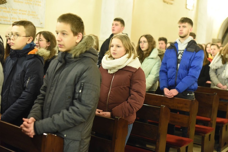 Młodzi w Trzetrzewinie