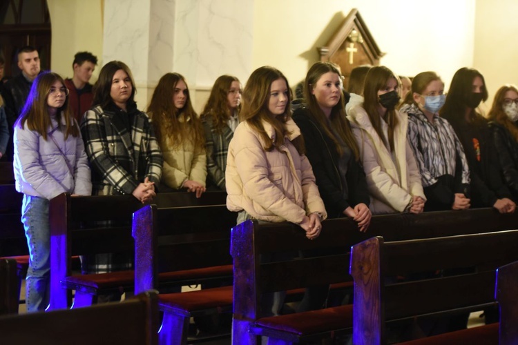 Młodzi w Trzetrzewinie