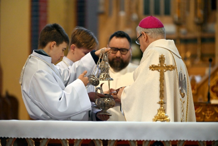 Msza św. i spotkanie w ramach konsultacji synodalnych