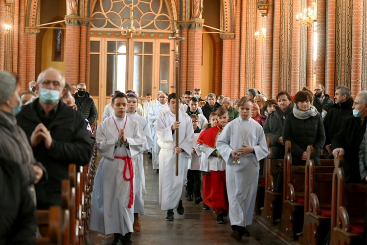 Msza św. i spotkanie w ramach konsultacji synodalnych