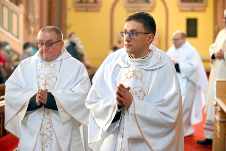 Msza św. i spotkanie w ramach konsultacji synodalnych