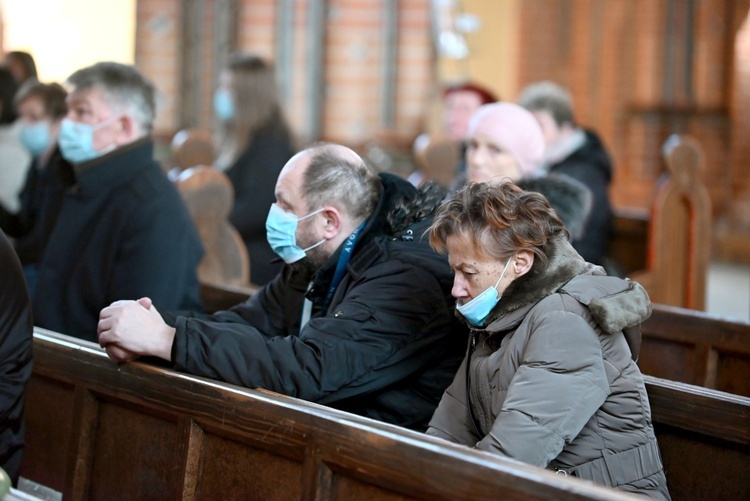 Msza św. i spotkanie w ramach konsultacji synodalnych