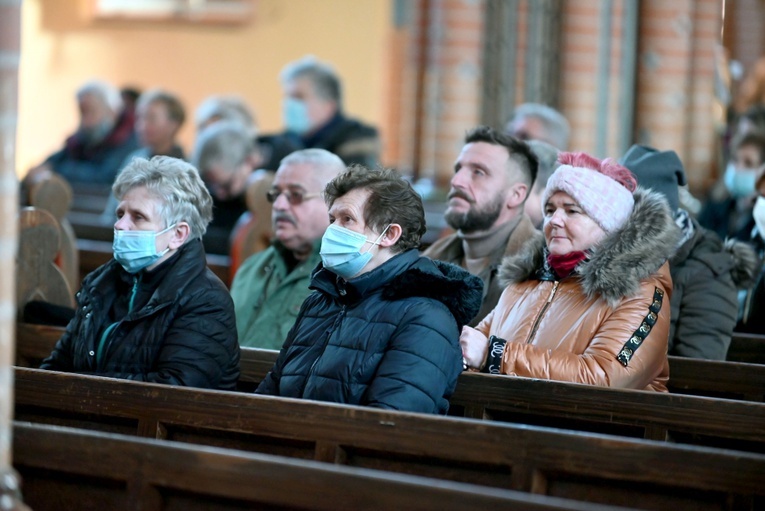 Msza św. i spotkanie w ramach konsultacji synodalnych