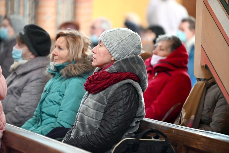 Msza św. i spotkanie w ramach konsultacji synodalnych