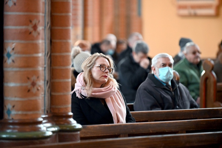 Msza św. i spotkanie w ramach konsultacji synodalnych