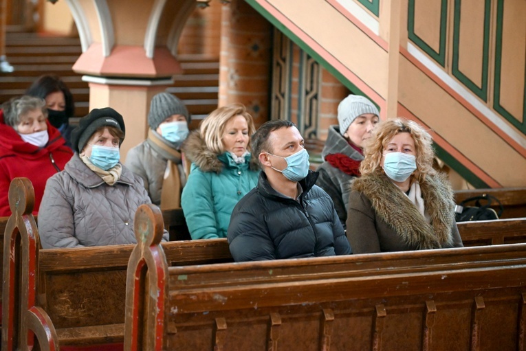 Msza św. i spotkanie w ramach konsultacji synodalnych